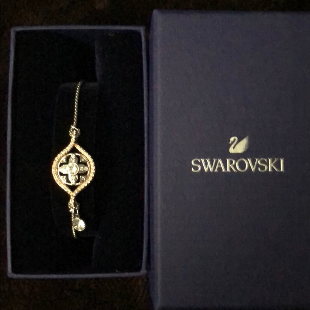 🎊🎉Swarovski Bracelet🎊🎉